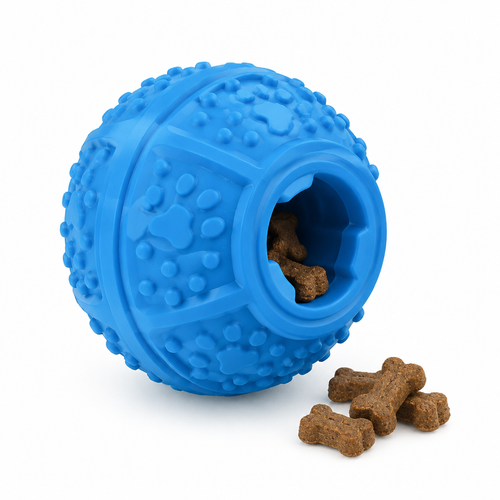 Bola dispensadora de petiscos para cães em fundo branco